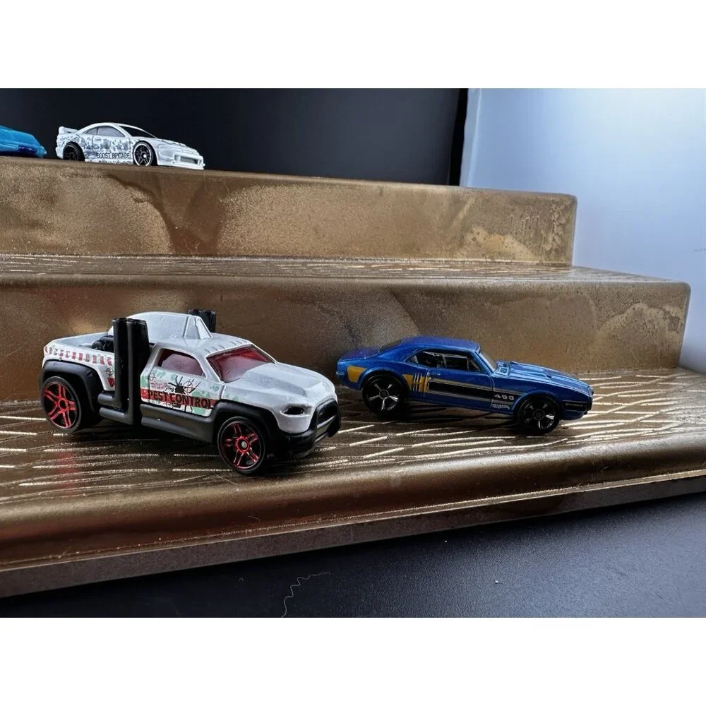 Lot Of 12 Hot Wheels‎ Maisto Diecast Cars And Trucks Modern And Vintage